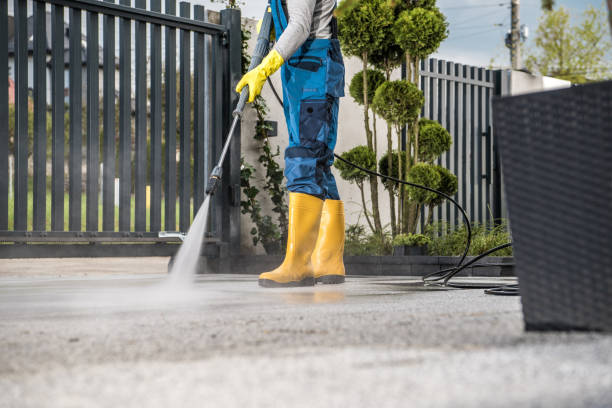 Best Commercial Pressure Washing  in Milford, IA